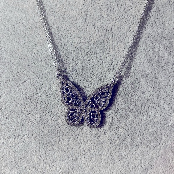 Necklace/Earrings & Ring Set - Picture 2 of 5